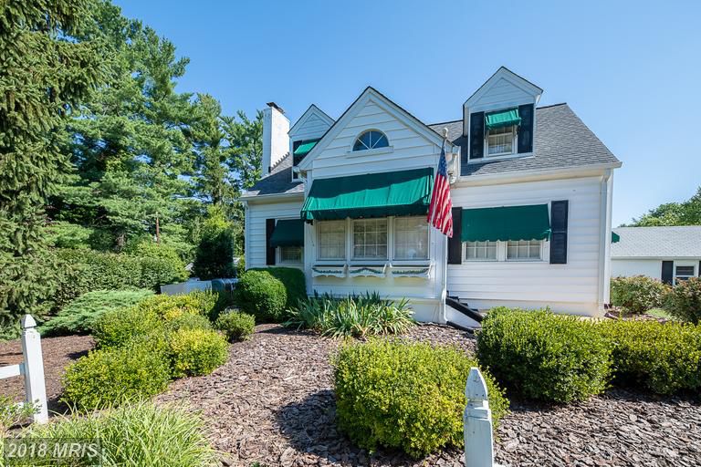 8910 OLD COURTHOUSE RD, VIENNA, VA 22182.jpg